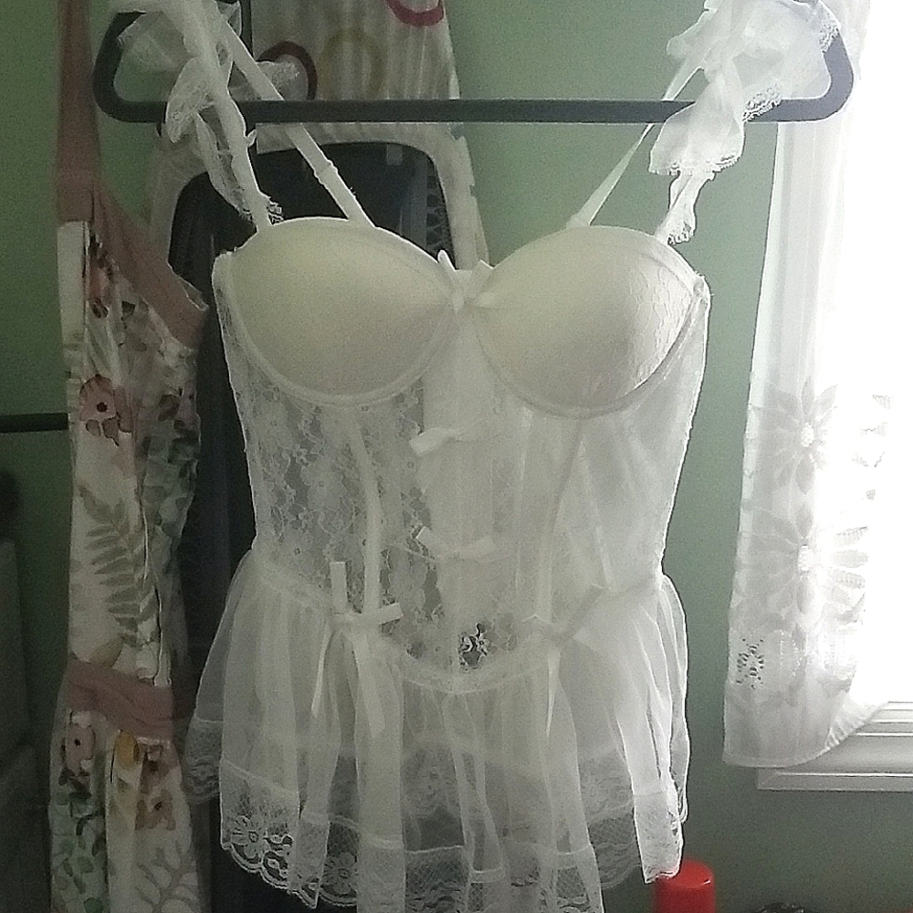 VIP White Lace Chemise